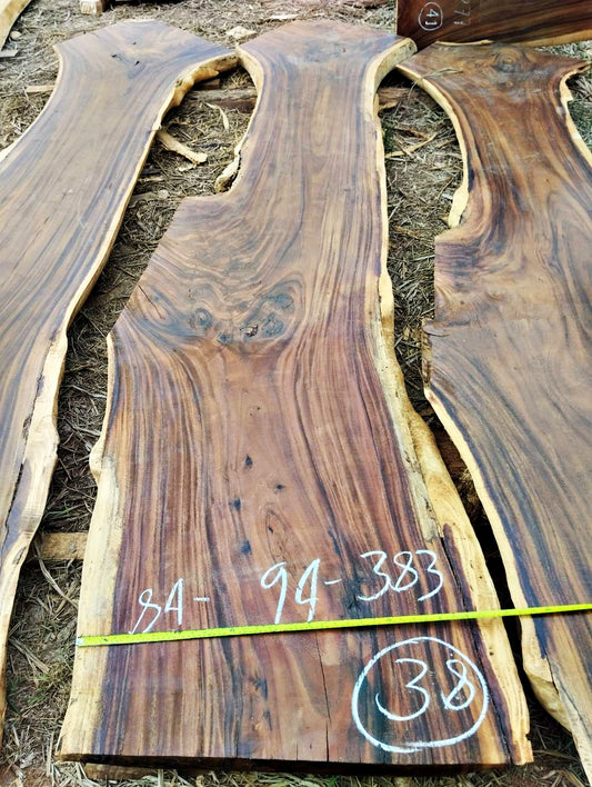 Tisch aus Akazienholz 38 - produziert in Thailand
